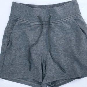 Lululemon Every Moment Shorts 4" 2
